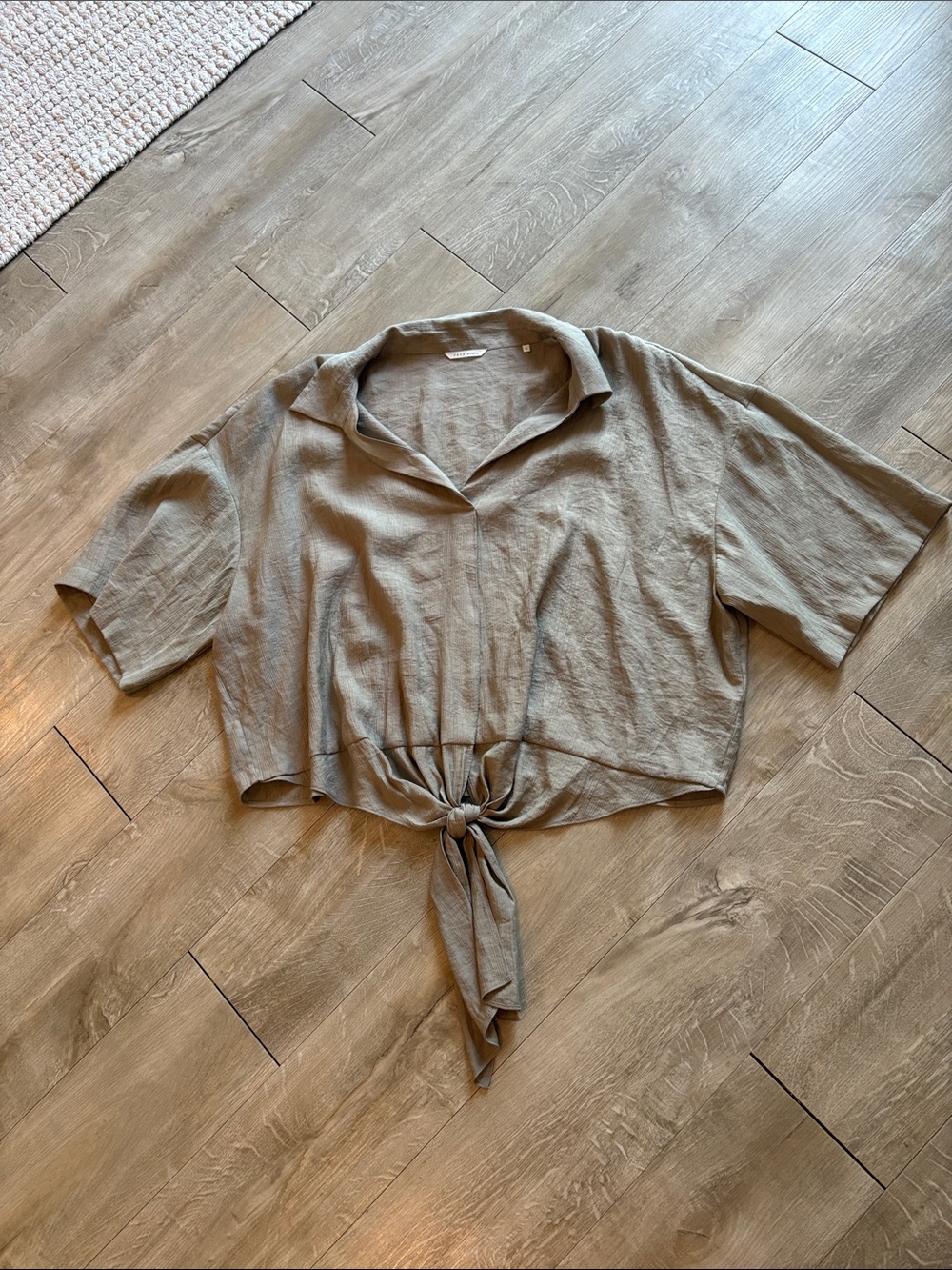 Yaya Women Tie-Front Short Sleeve Women's Top in Olive Size 40 XL